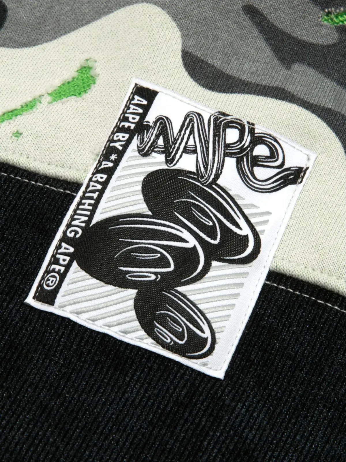 AAPE BY *A BATHING APE® 迷彩ロゴパッチ付きスウェットシャツ - 画像3