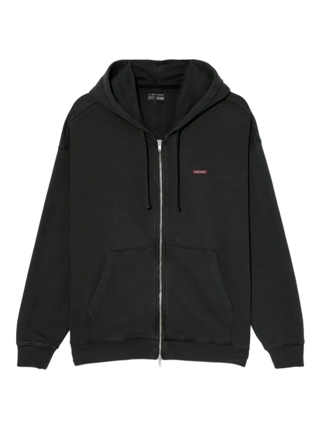 izzue izzue ロゴパッチフーディの商品画像