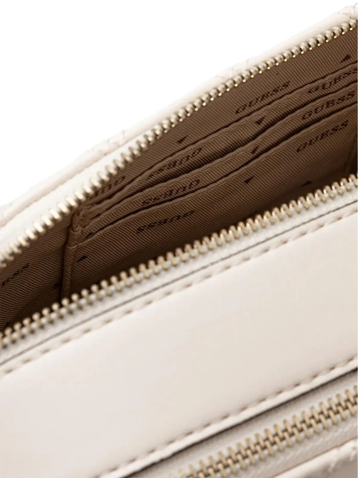 GUESS USA キルティング チェーンストラップ クロスボディバッグ - 画像5