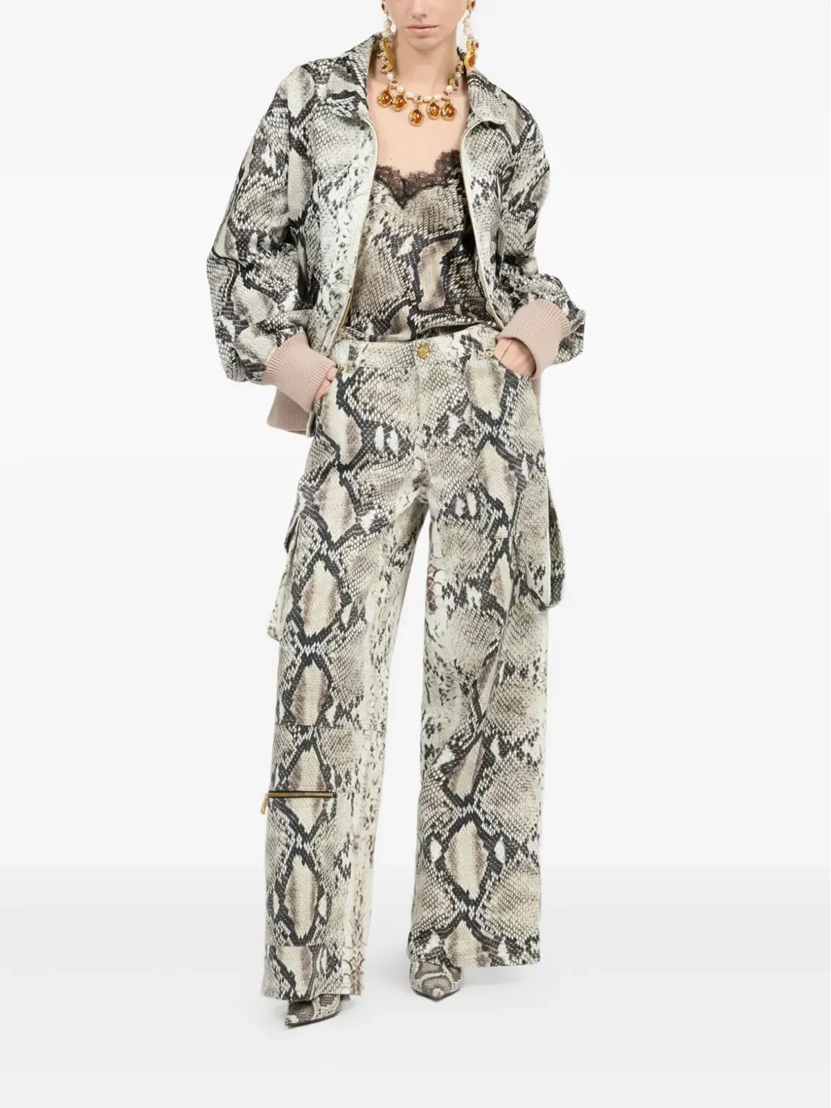 Roberto Cavalli パイソンプリントカーゴパンツ - 画像2