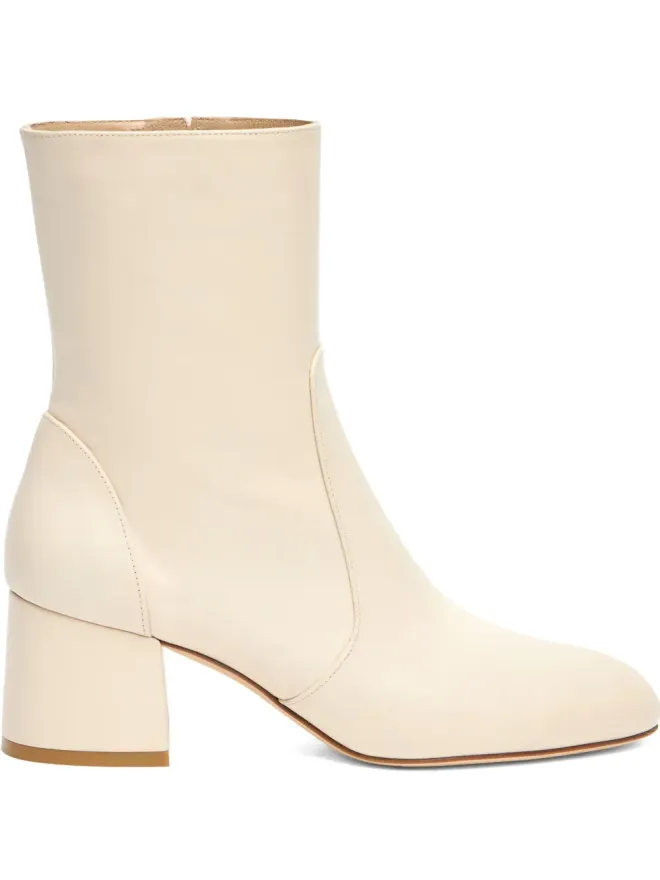 Stuart Weitzman Stuart Weitzman エッセンシャリスト アンクルブーツの商品画像