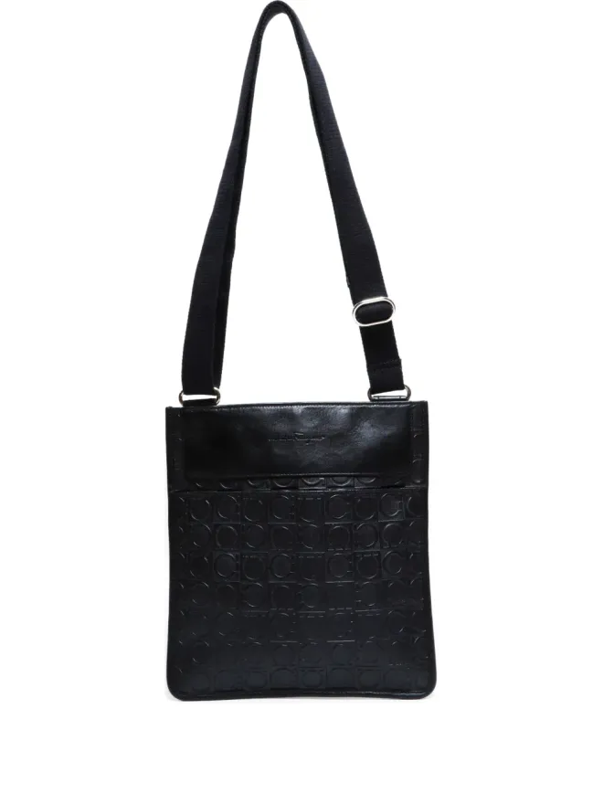 Ferragamo Pre-Owned Ferragamo Pre-Owned 1990-2010s Gancino shoulder bag - Blackの商品画像