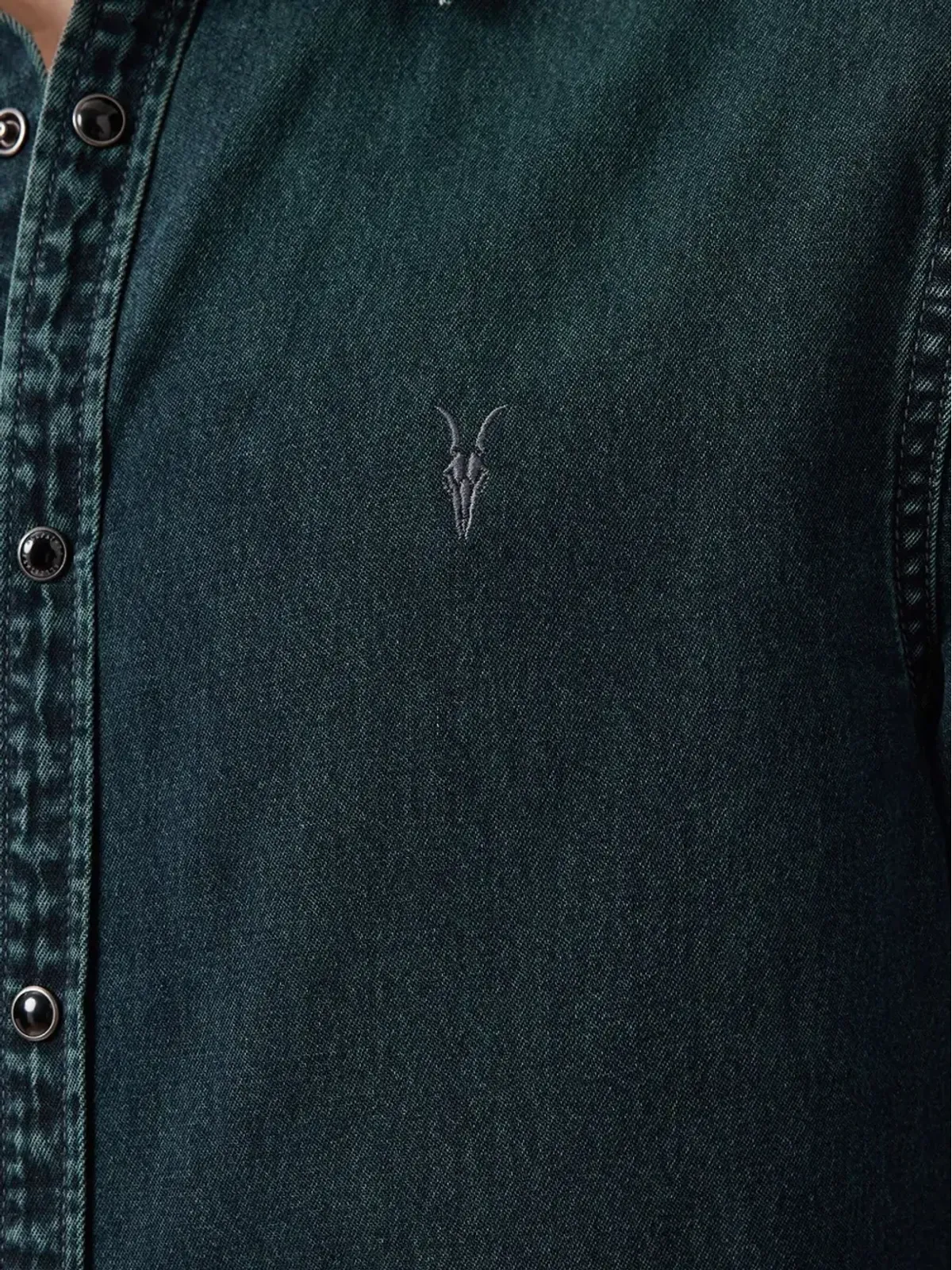 AllSaints グリソン ラムスカル刺繍シャツ - 画像5