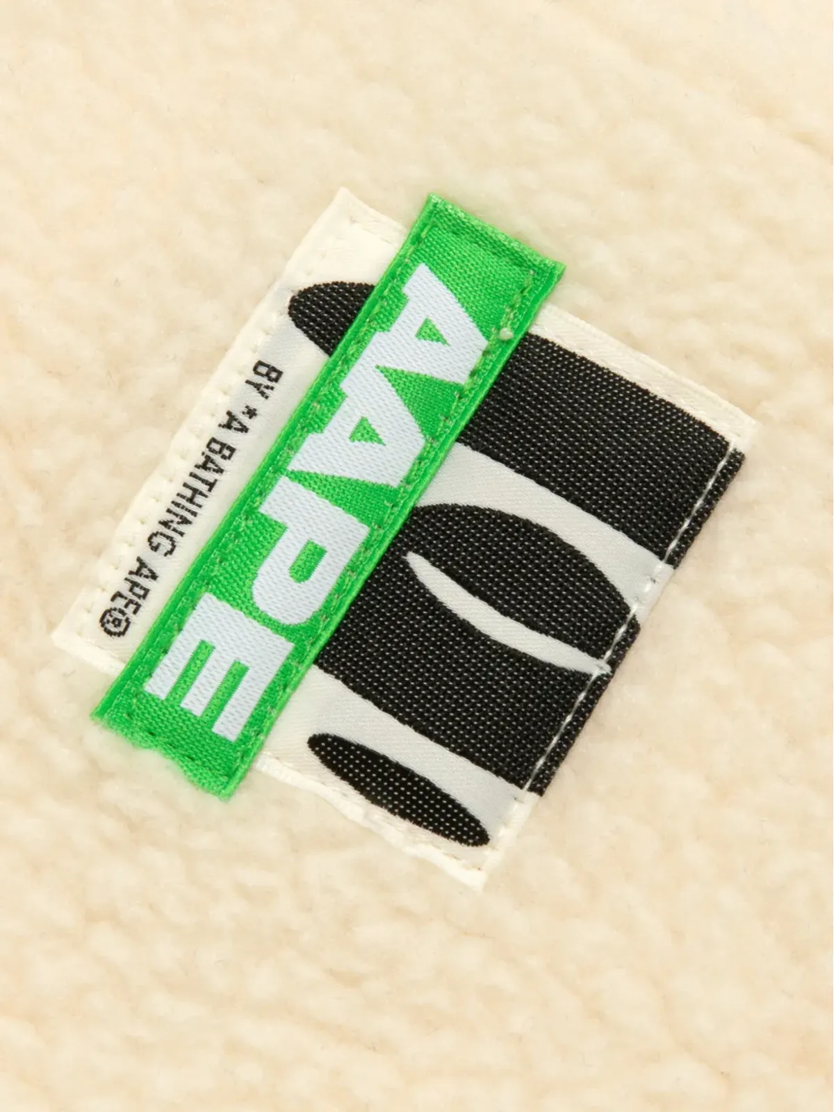 AAPE BY *A BATHING APE® ジップ刺繍ジャケット - 画像3