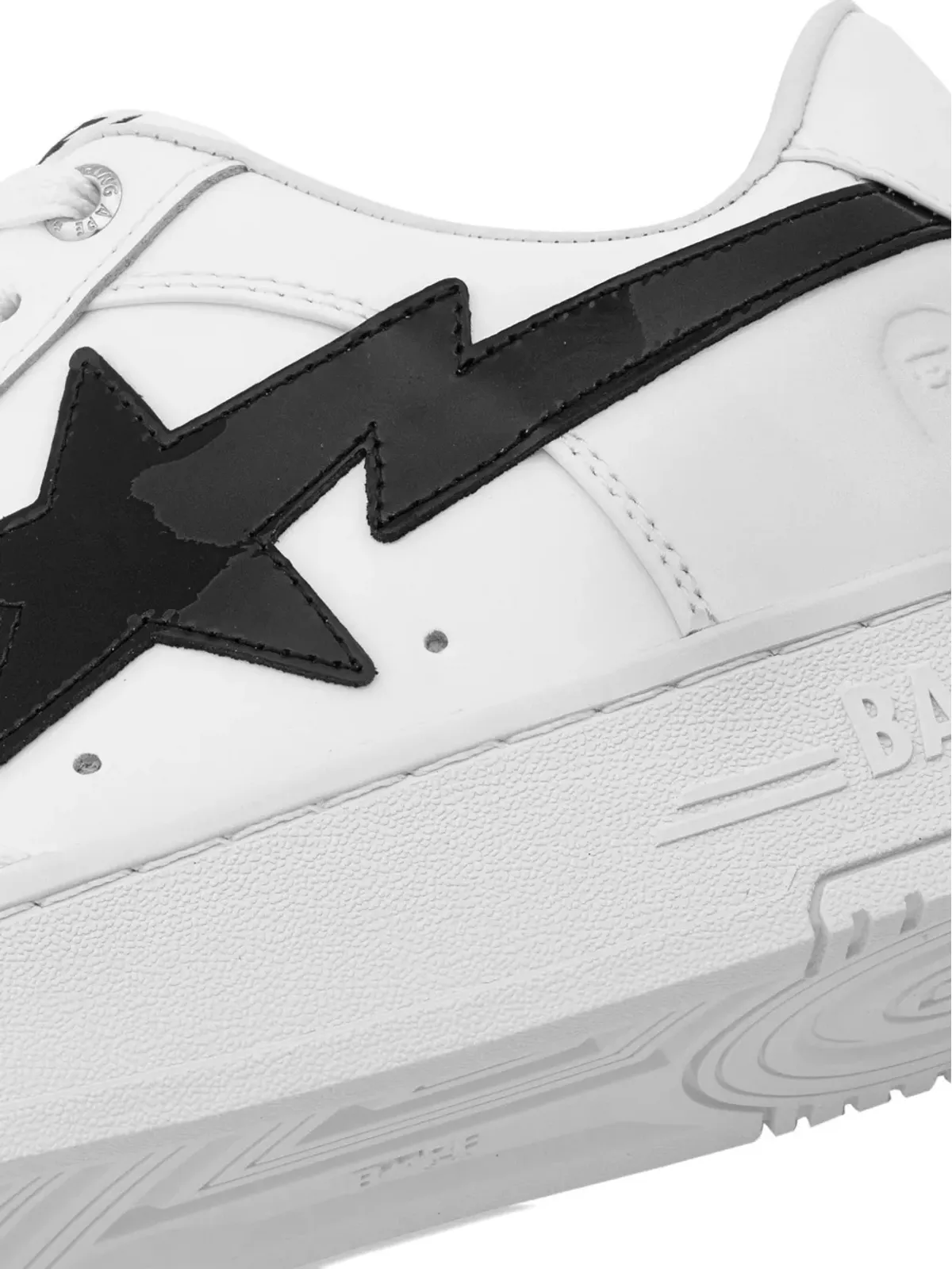 A BATHING APE® ロゴパッチスニーカー - 画像5