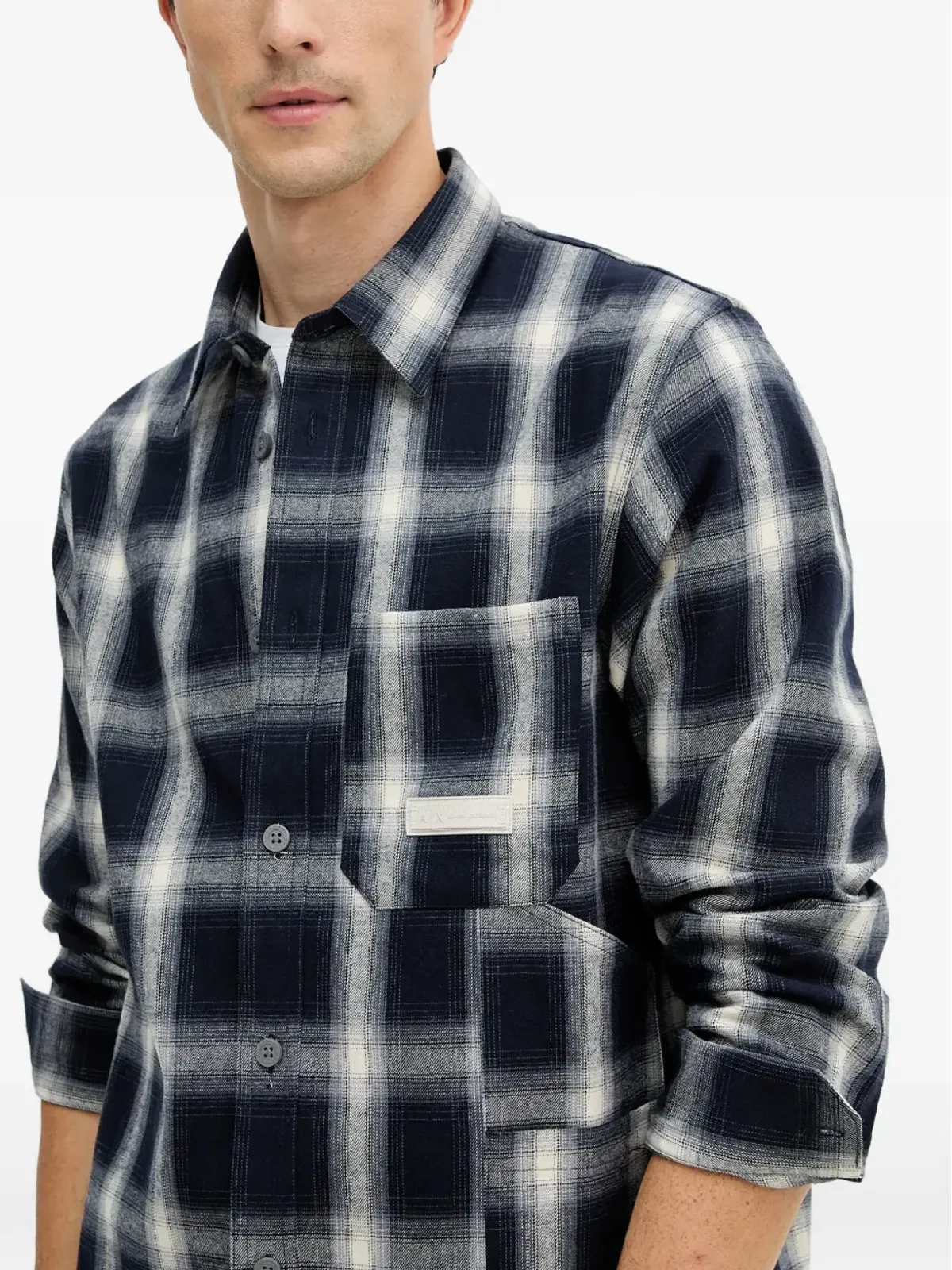 Armani Exchange チェック柄ポケットシャツ - 画像4