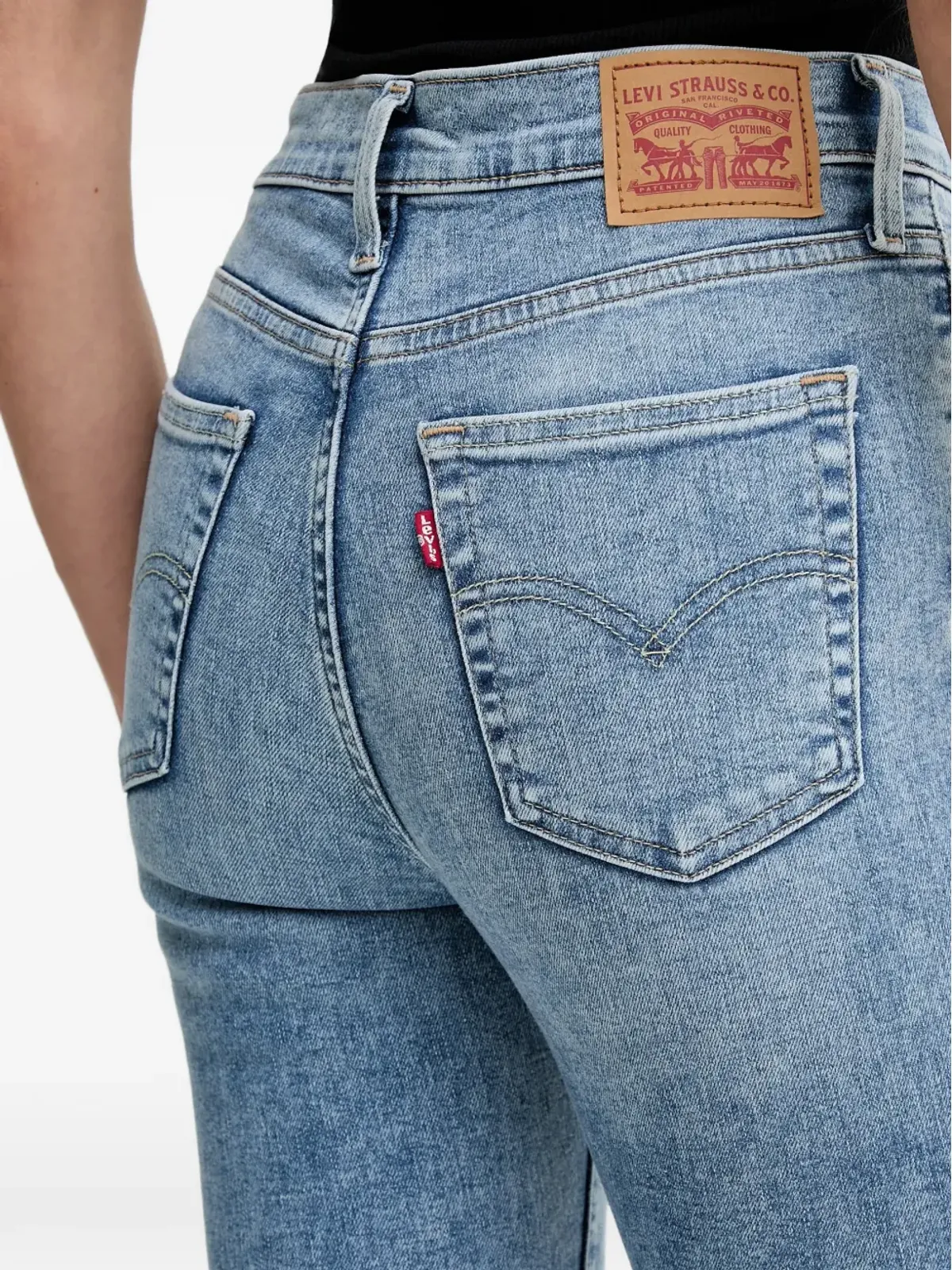 Levi's 720 ハイライズ ファイブポケット ジーンズ - ブルー - 画像4