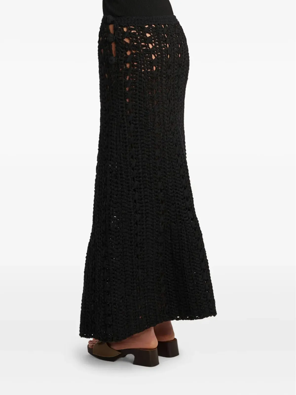 KHAITE Ryder pompom crochet maxi skirt - Black - 画像4