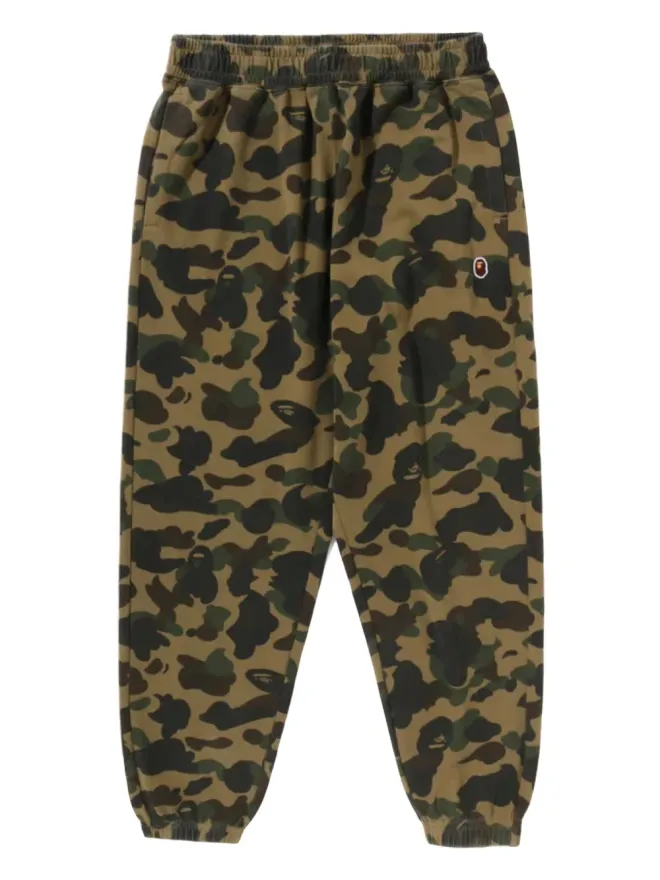 A BATHING APE® A BATHING APE® カモフラージュ柄トラックパンツの商品画像