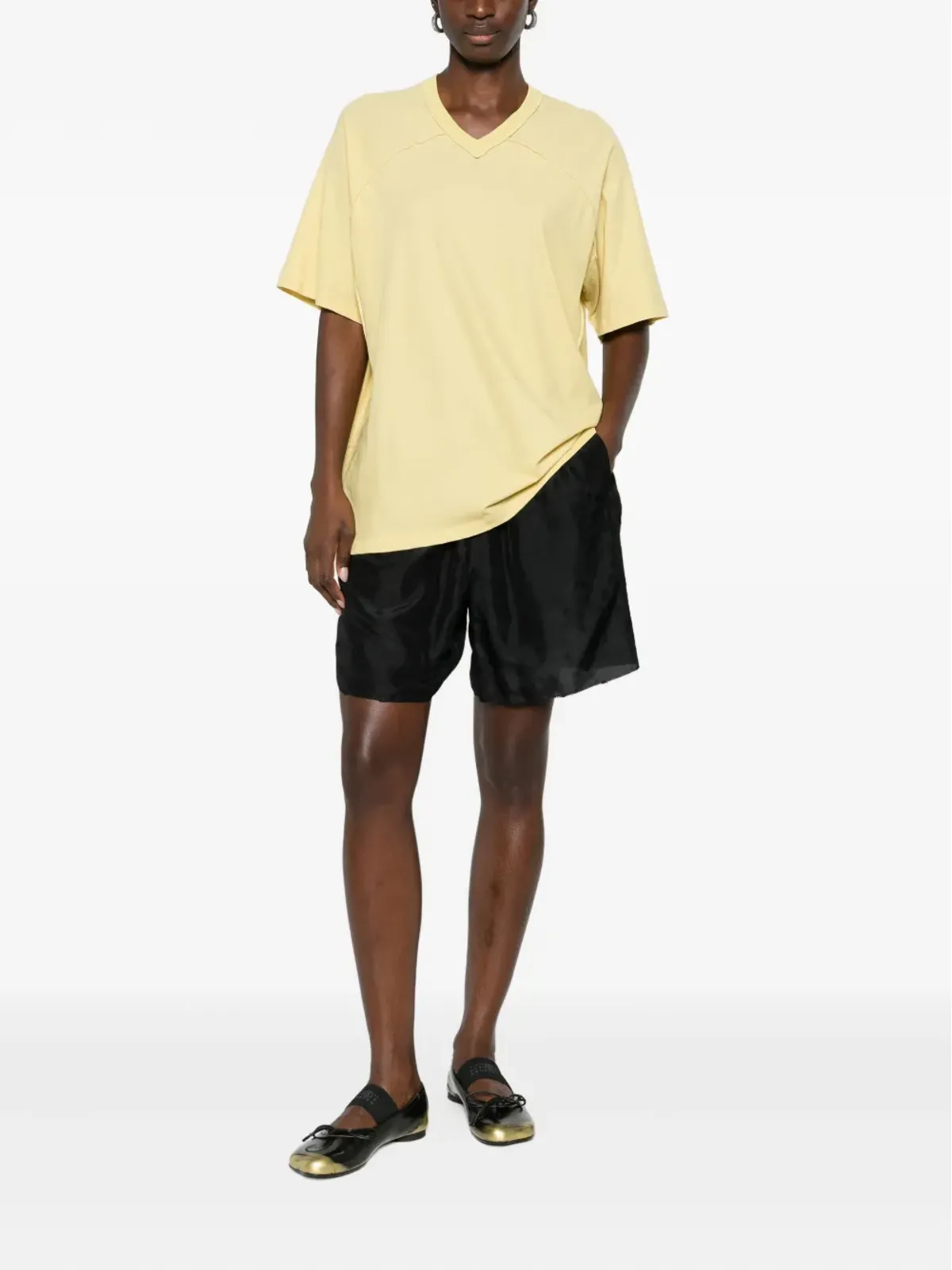 6397 Vネック Tシャツ - 画像2