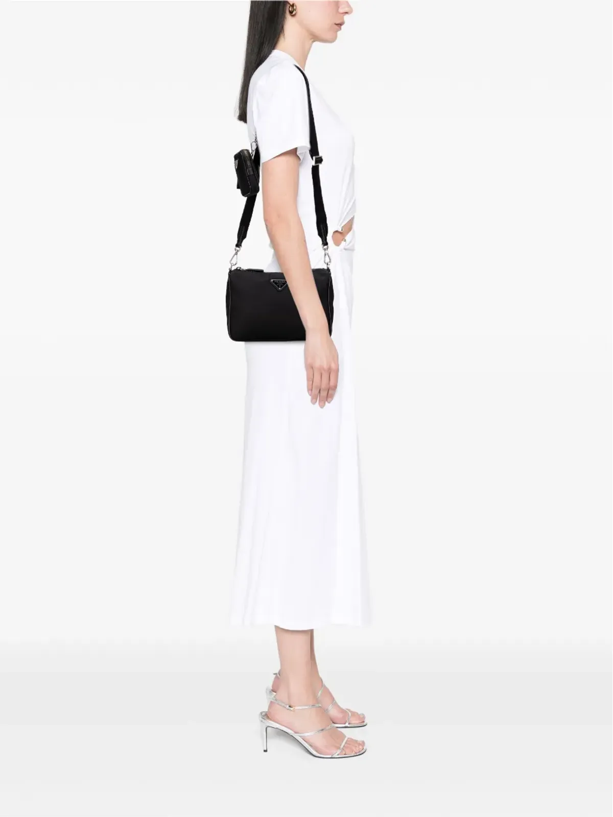 Prada ビンテージ 2013-2025 サフィアーノ・トリム リーネイロン ジップトップ クロスボディバッグ ブラック - 画像2