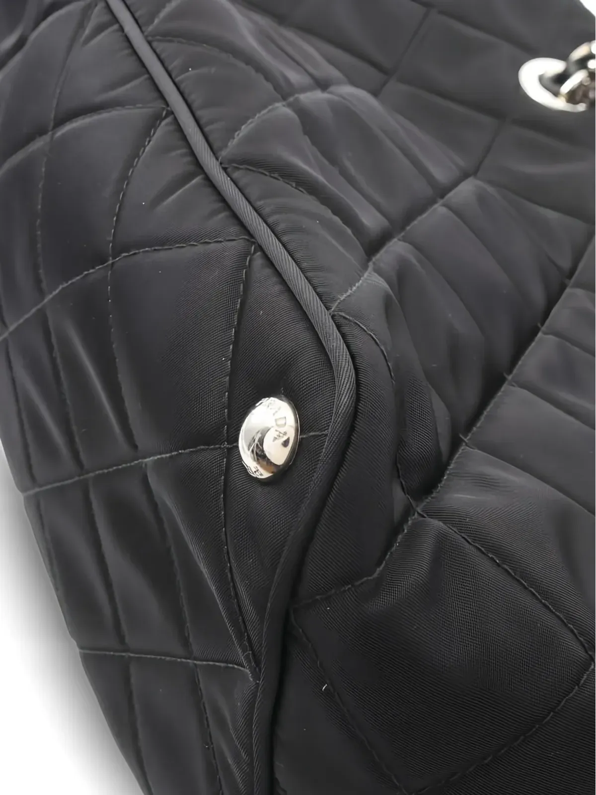 ビンテージ Prada キルティング チェーン トートバッグ - 画像3