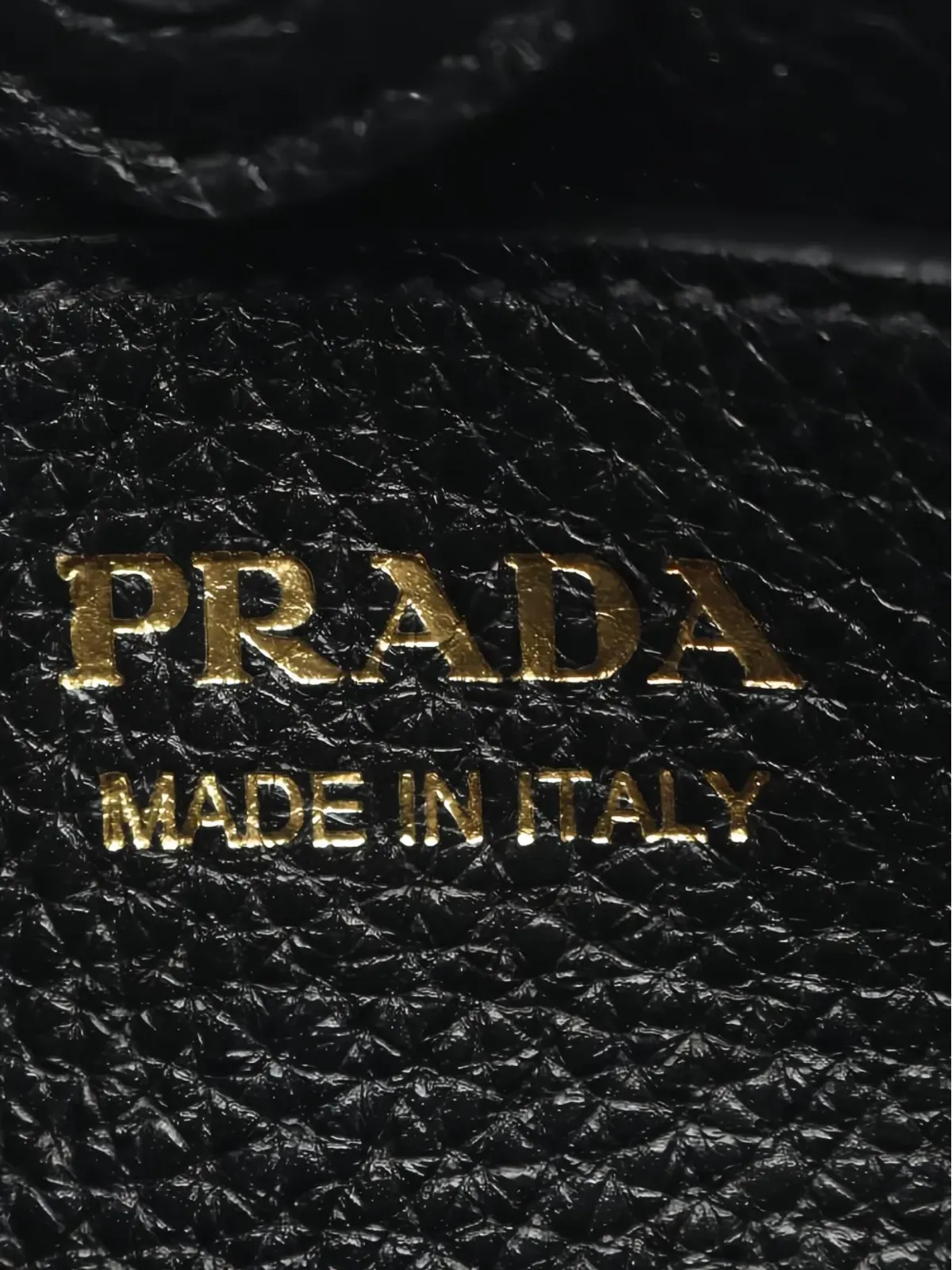 Prada ビンテージ 2020年代 ソフトレザー ショルダーバッグ ブラック - 画像4