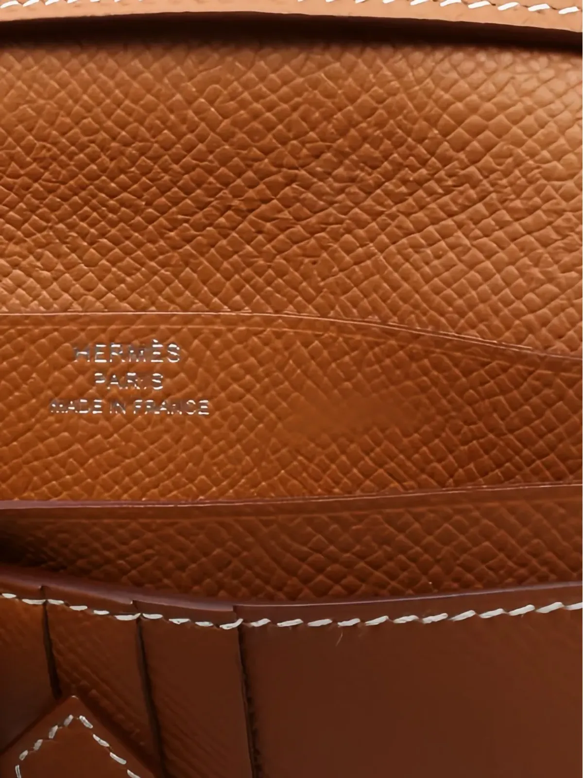 Hermès ビンテージ 2023 ベアン コンパクト二つ折り財布 - ブラウン - 画像5