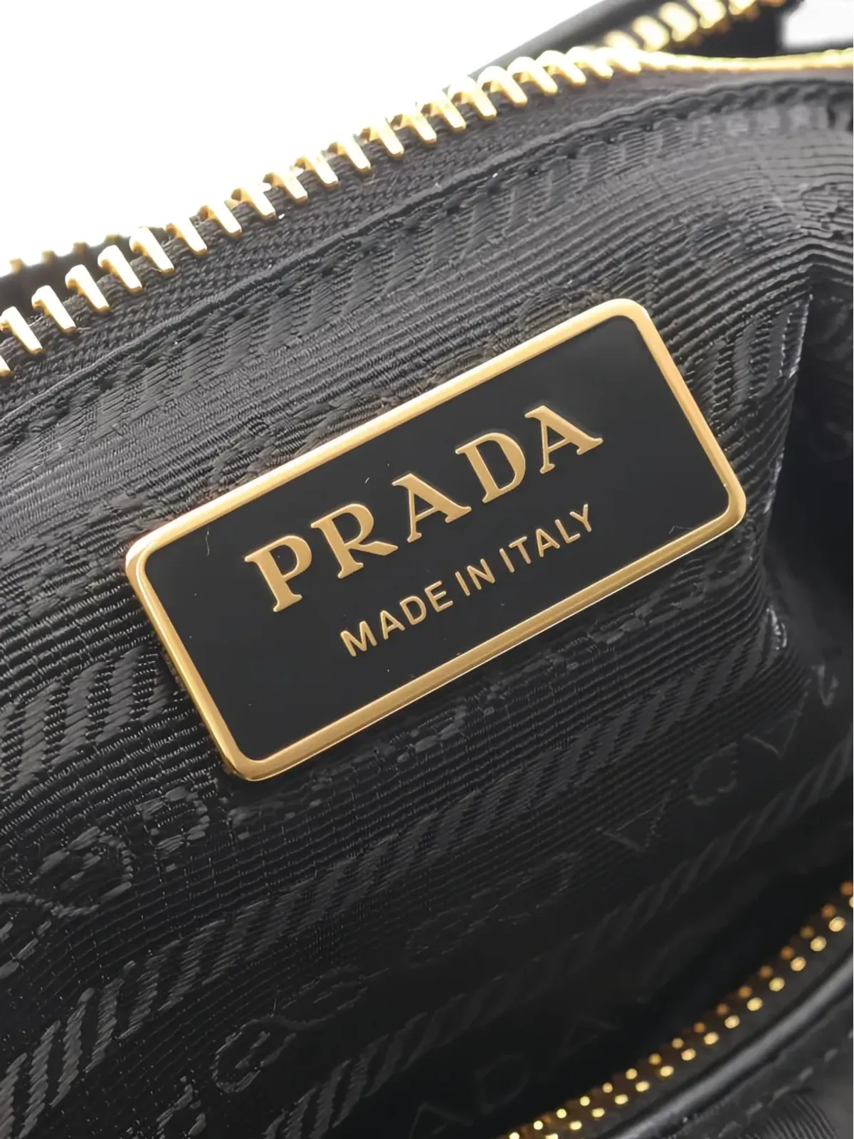 Prada ビンテージ レザー ショルダーバッグ - ブラック - 画像4