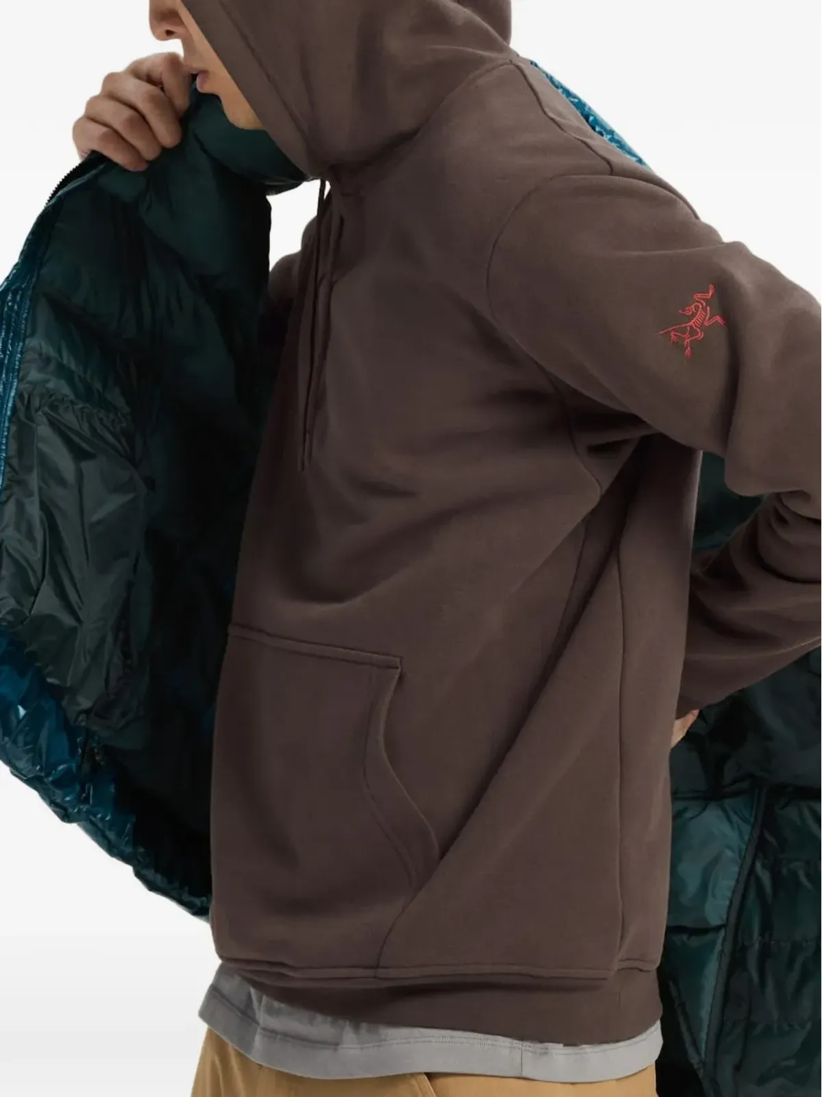 Arc'teryx エンブレム フード付きポケットフーディ - 画像4
