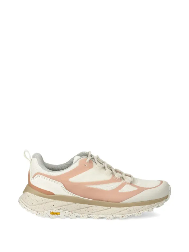 JACK WOLFSKIN JACK WOLFSKIN Terraventure ローズアップリケ トレーナー - Neutralsの商品画像
