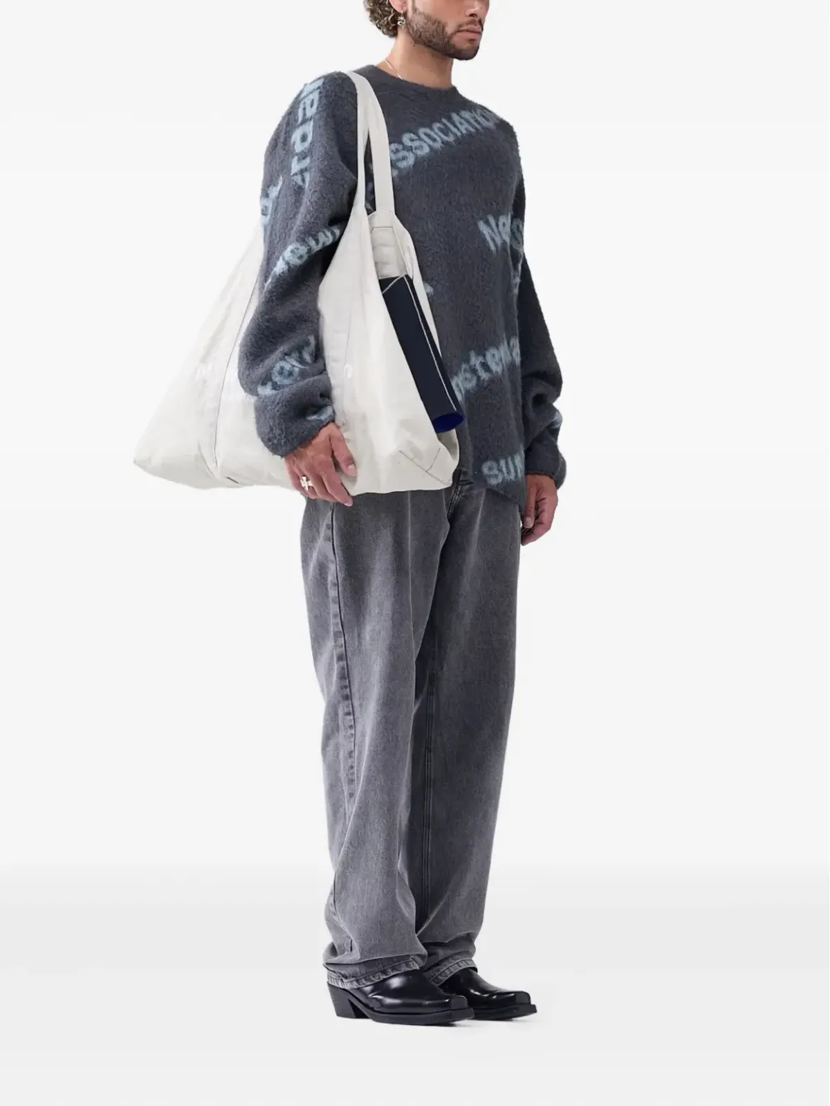 NEW AMSTERDAM 斜めテキストニットウェア - 画像3
