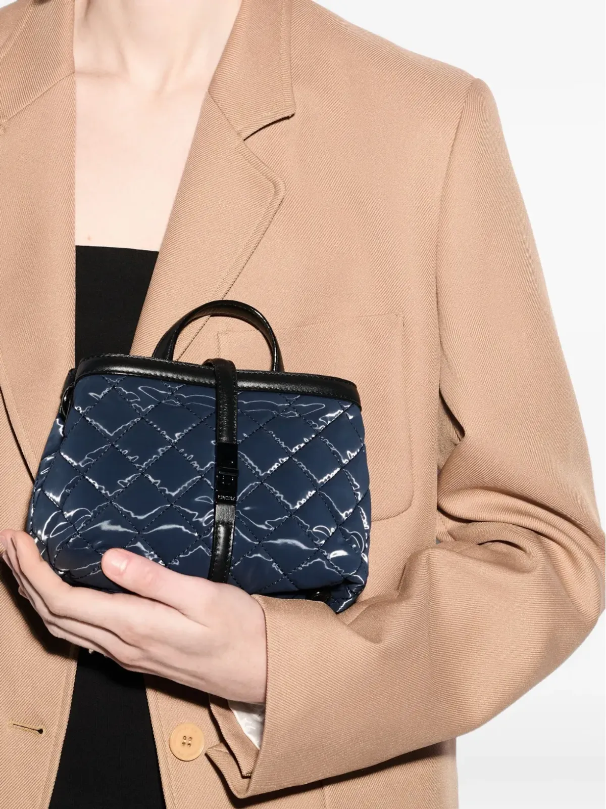 Mz Wallace アスター キルテッド トップハンドル クロスボディ - 画像4