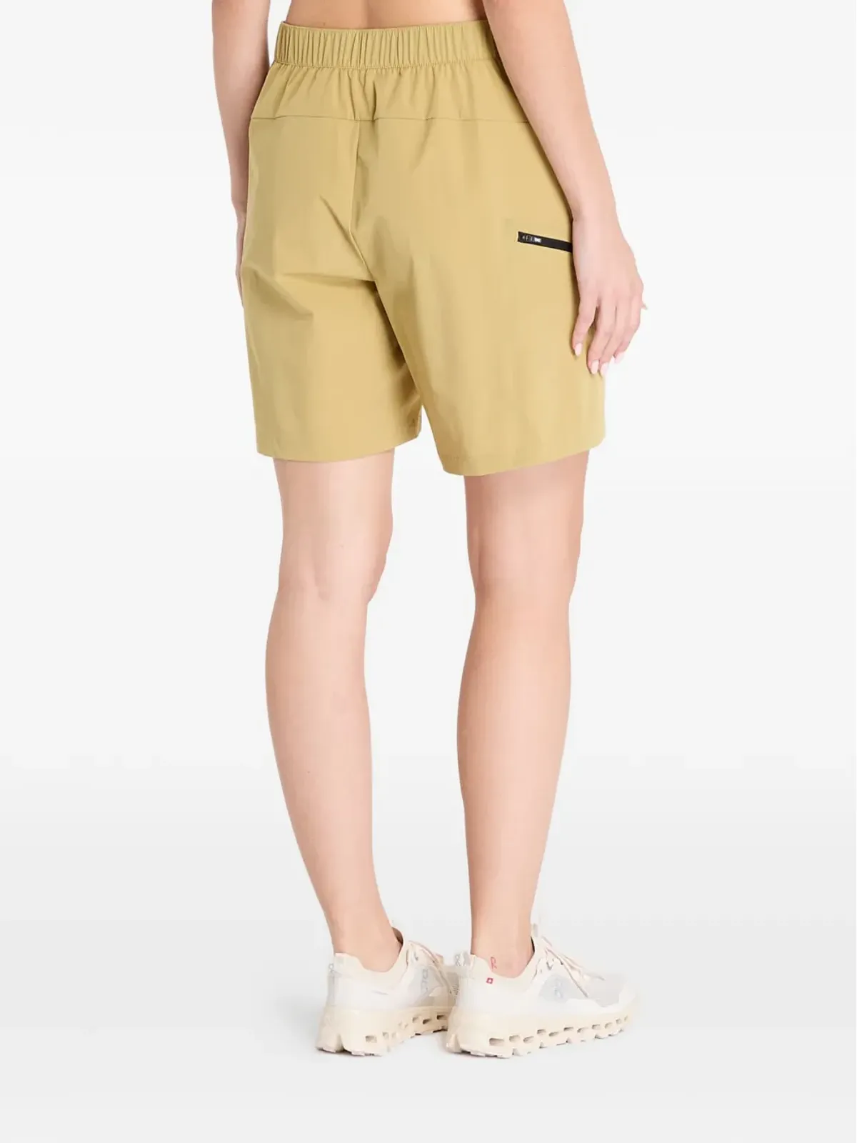 On トレック ベルト付きショートパンツ - 画像2