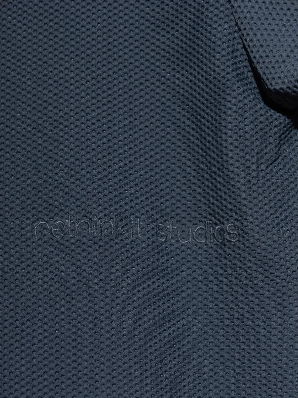 RETHINKIT STUDIOS メッシュTシャツ - ブルー - 画像5