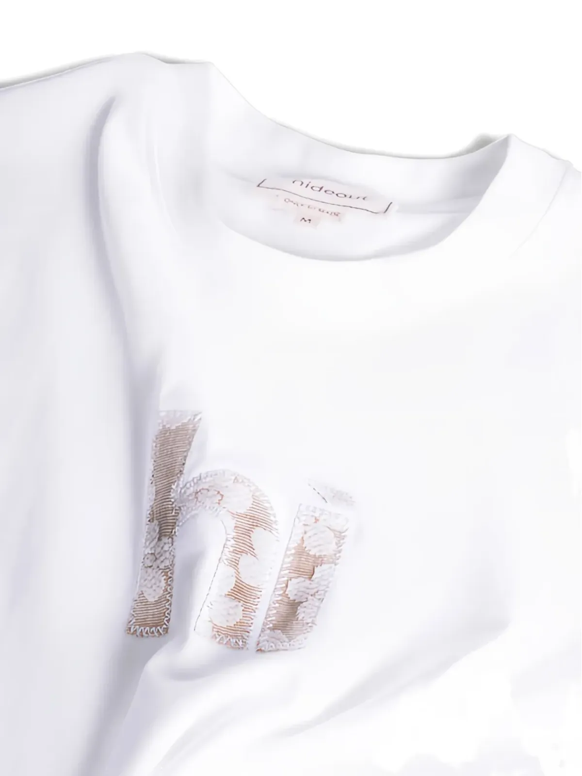 Maison hideout 花のアップリケTシャツ - 画像4