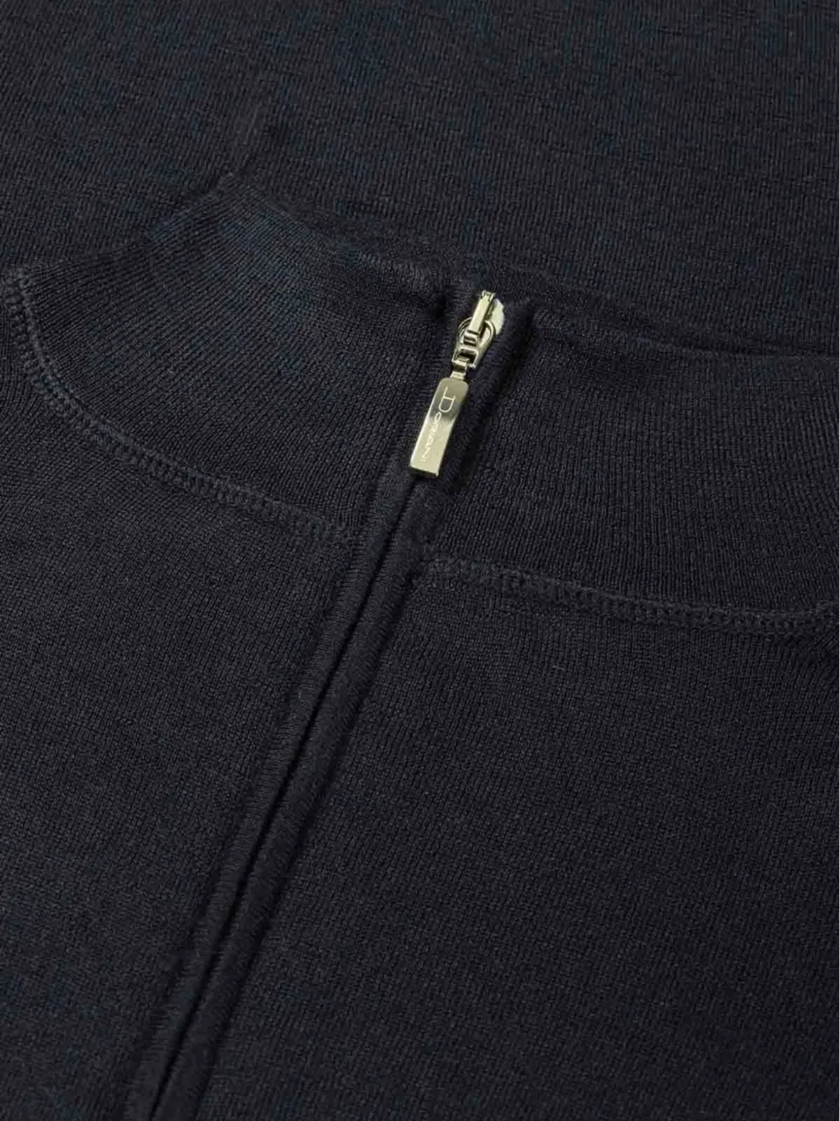Doriani Cashmere ネイビーのジップ付きカシミヤセーター - 画像2