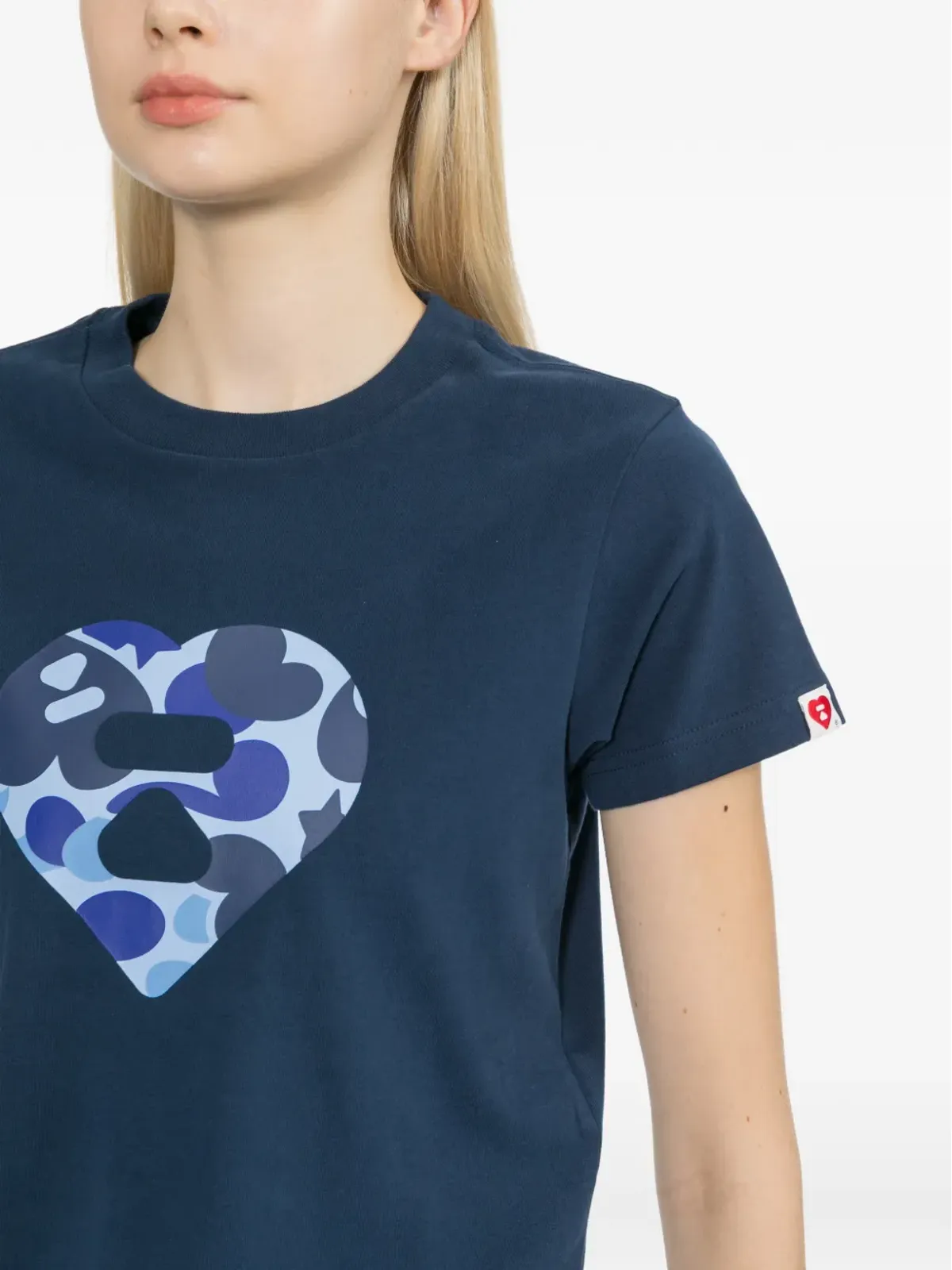APEE™ by *A BATHING APE® ハートプリントTシャツ - 画像5
