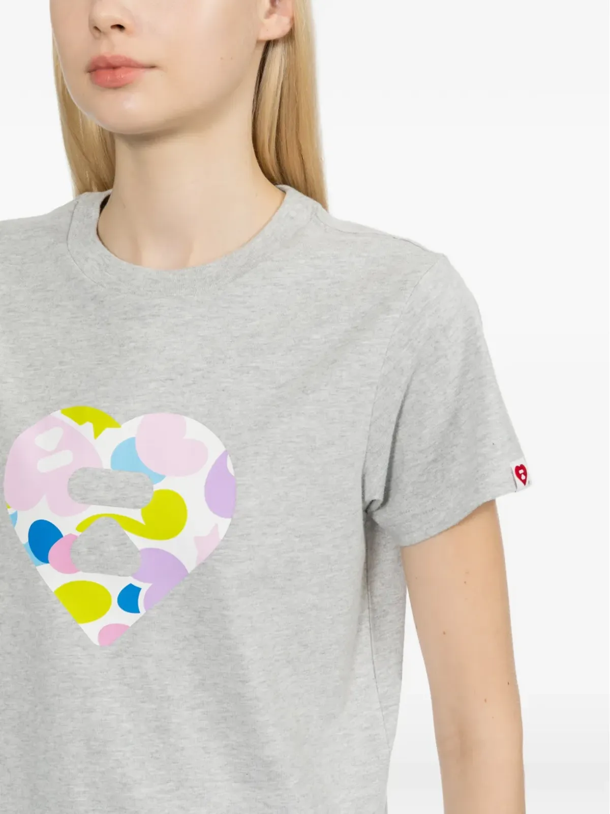 APEE™ by A BATHING APE® ハートプリントTシャツ - 画像5