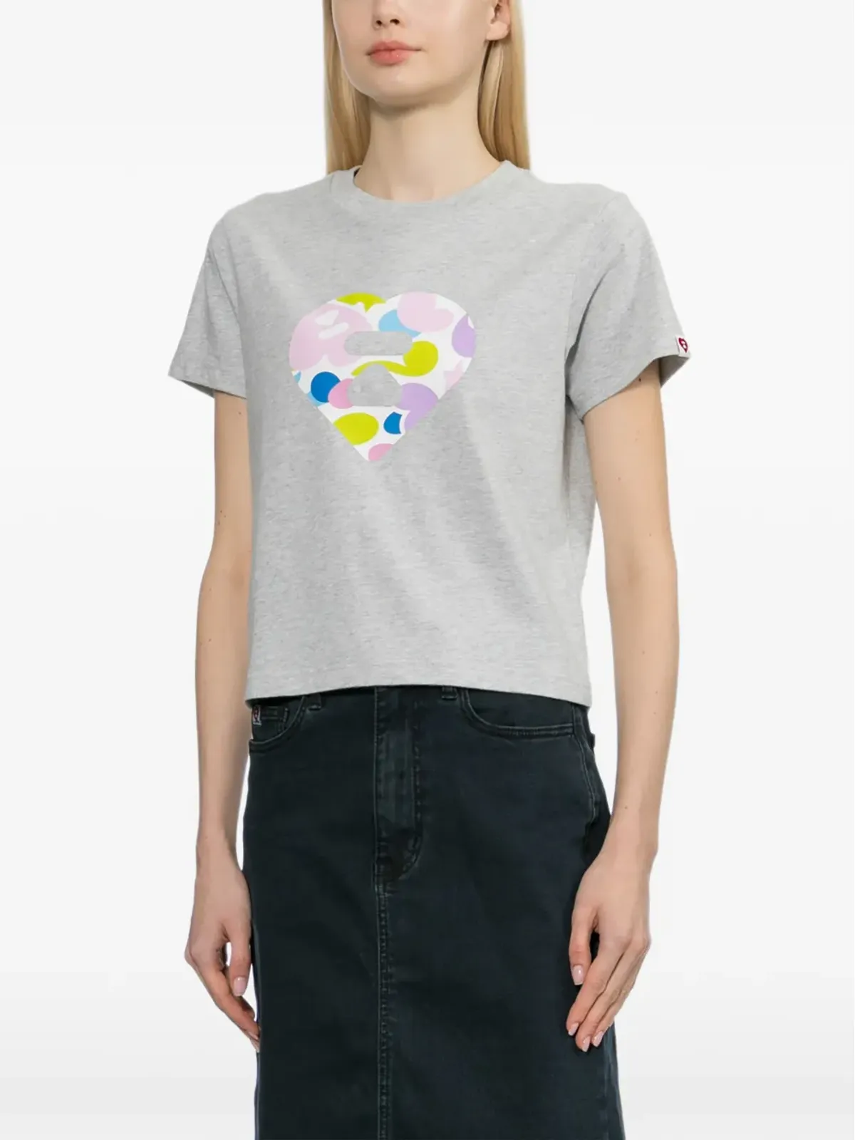 APEE™ by A BATHING APE® ハートプリントTシャツ - 画像3