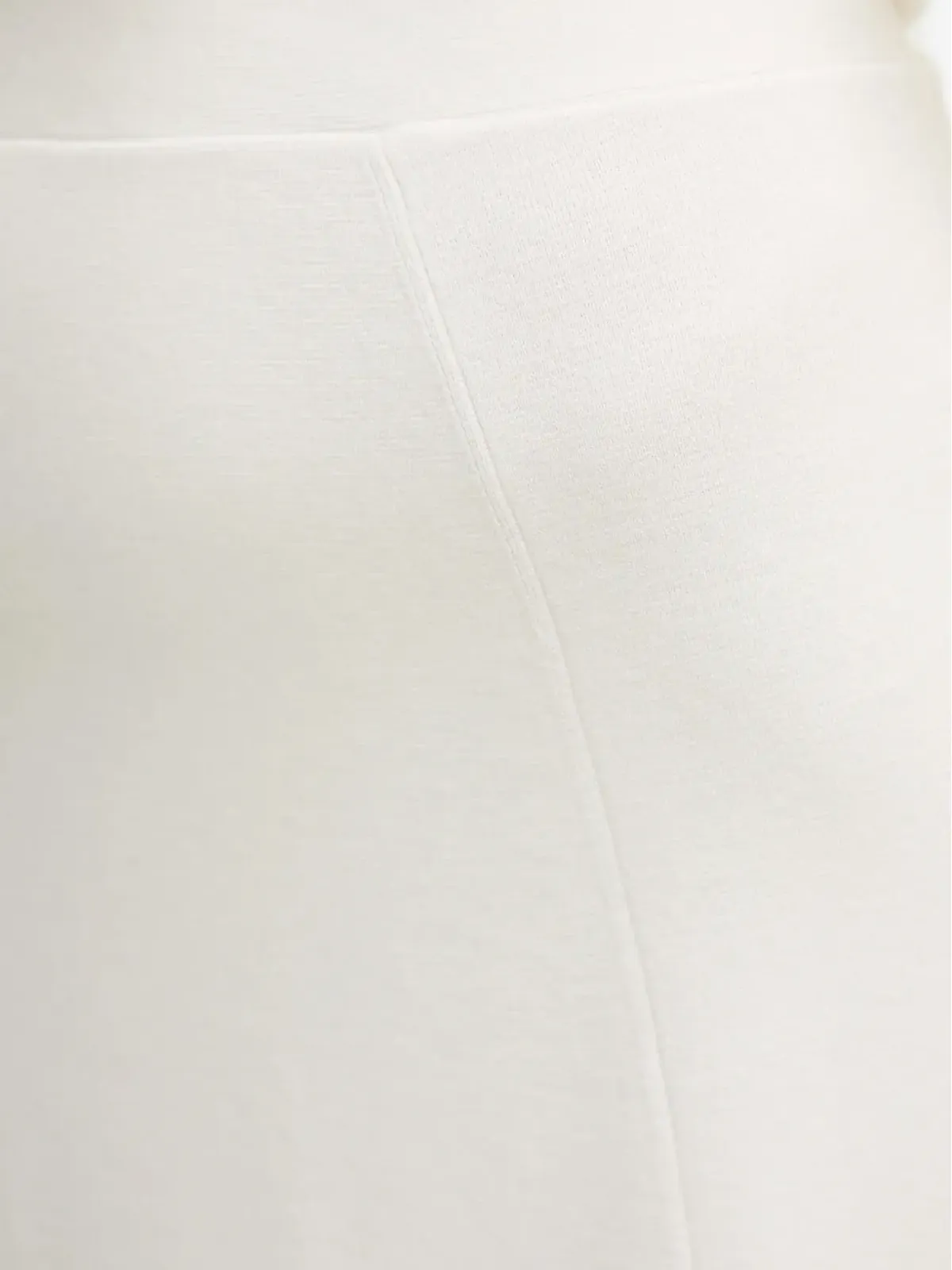 OUI 白のウエストゴム付きミディ丈Aラインスカート - 画像4