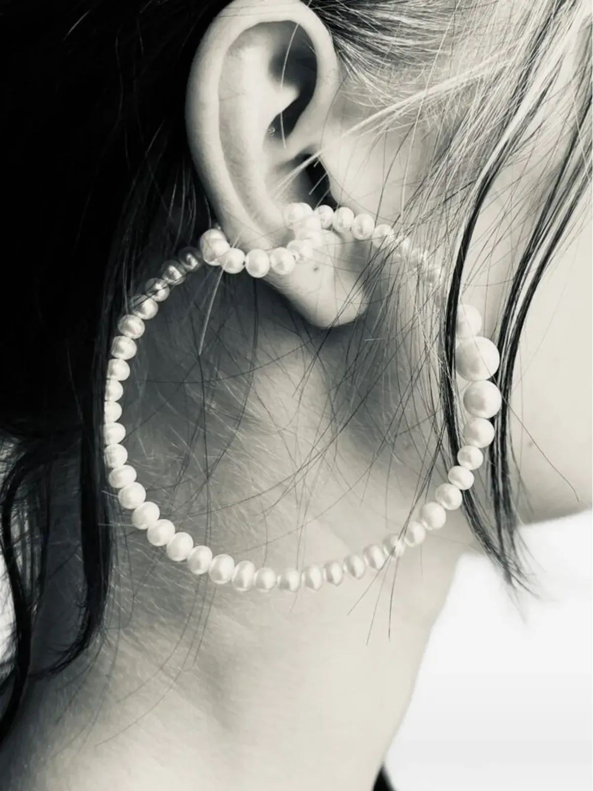 Saskia Diez ダブルパール イヤーカフ - 画像3