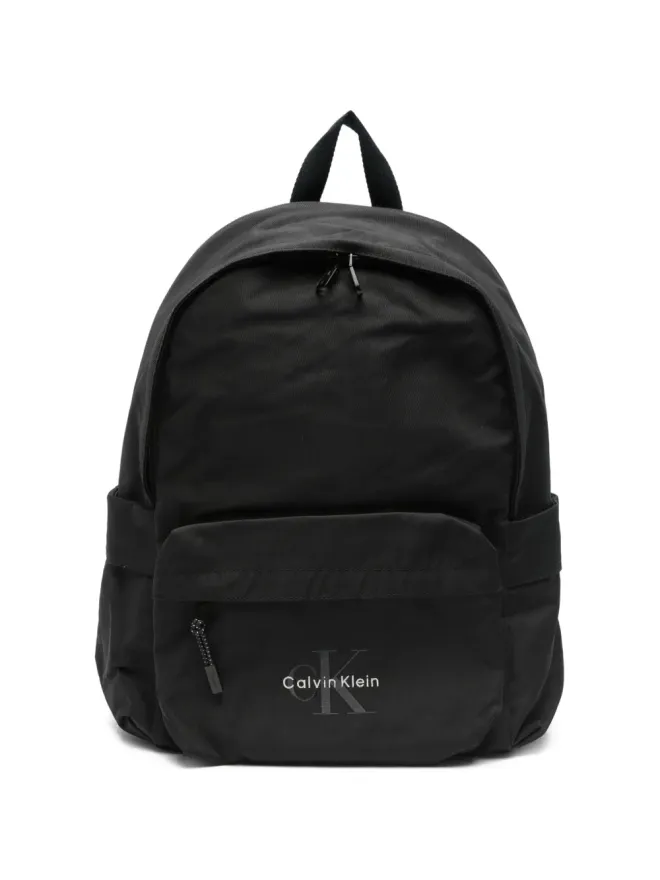 Calvin Klein Calvin Klein ボールド・ラウンド・バックパック ブラックの商品画像