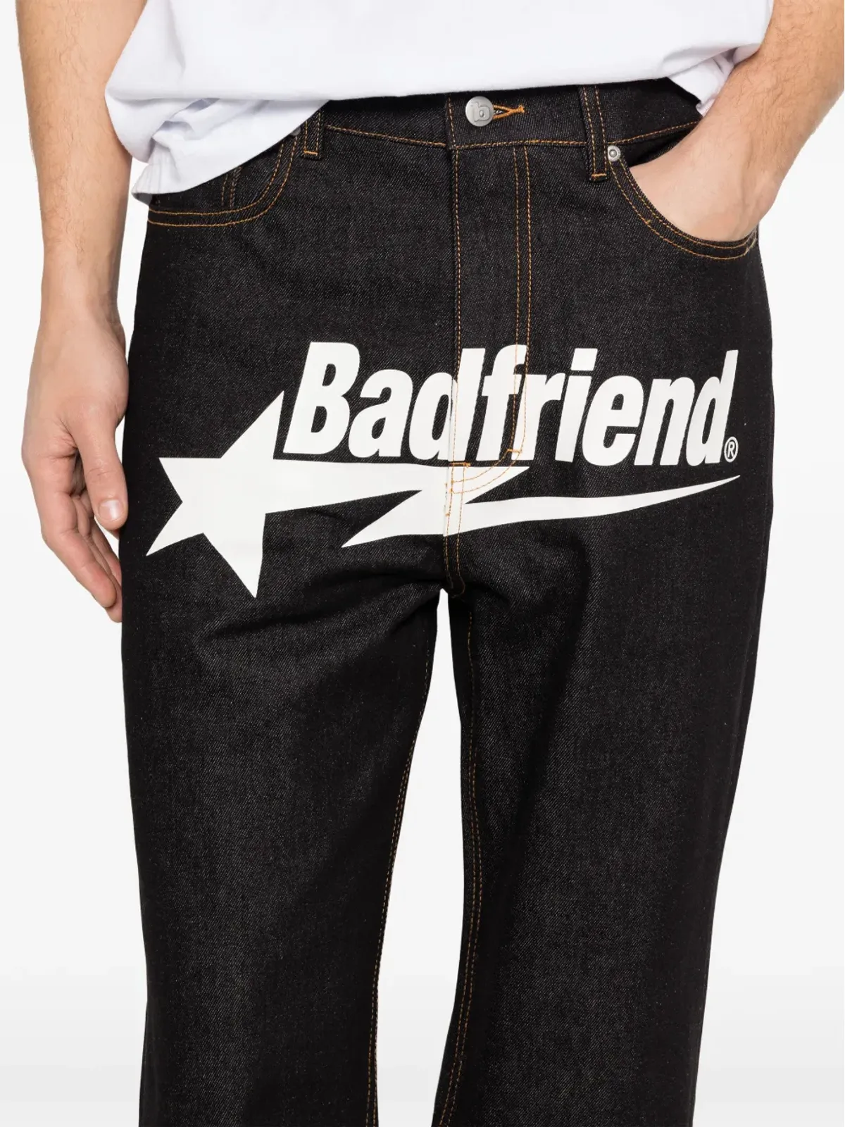 BADFRIEND ロゴグラフィックデニムジーンズ - 画像5