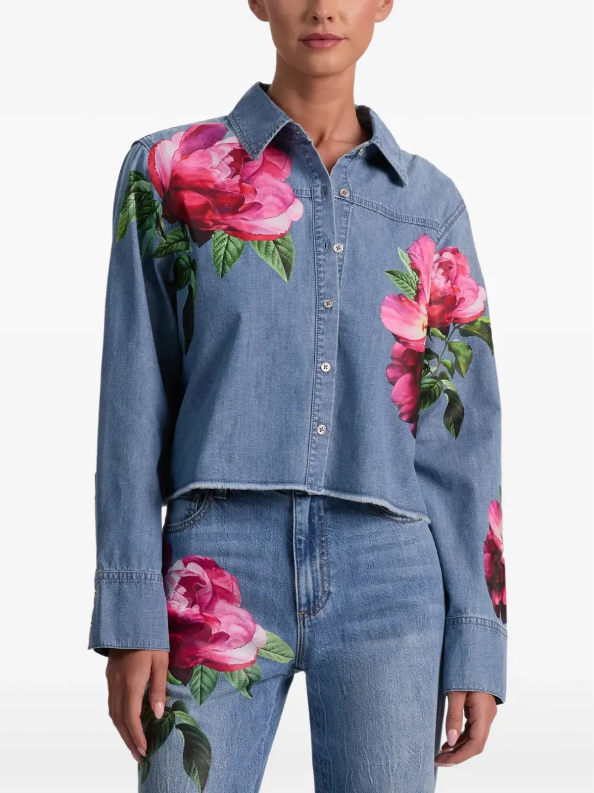 alice + olivia 花柄クロップドデニムシャツ - 画像4