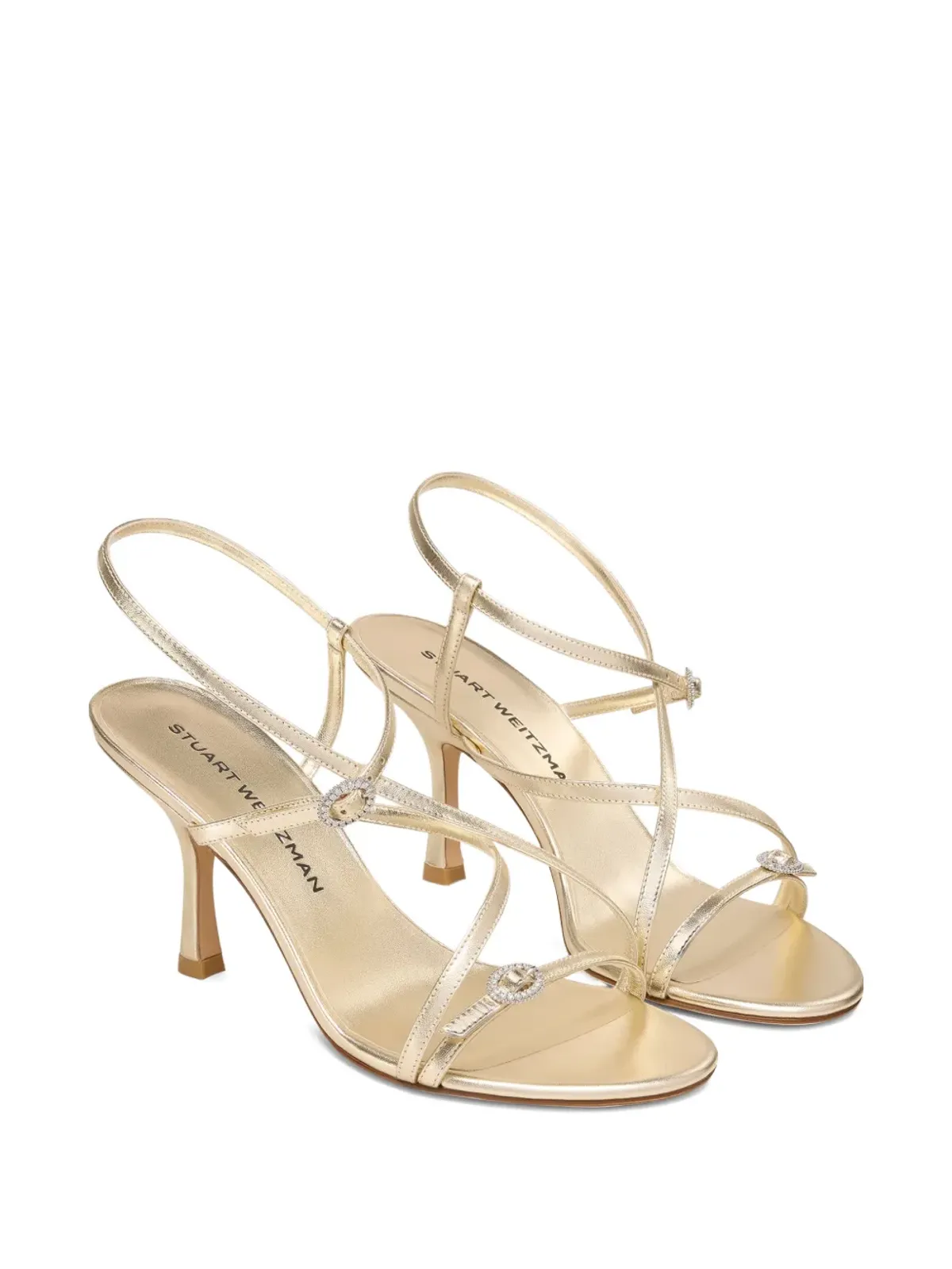 Stuart Weitzman ケンジントン ストラッピー クリスタル付きヒールサンダル（ゴールド） - 画像2