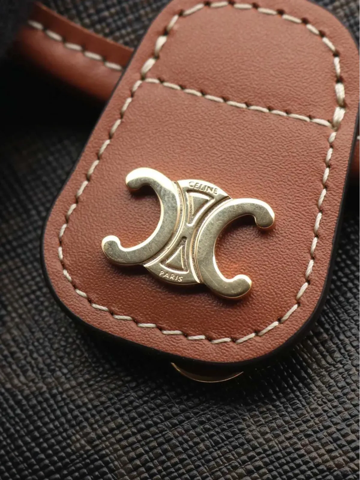 Celine Pre-Owned ミニ トリオンフ コーテッドキャンバス 刺繍 トリオンフ ハート ベサース クロスボディバッグ - ブラック - 画像5