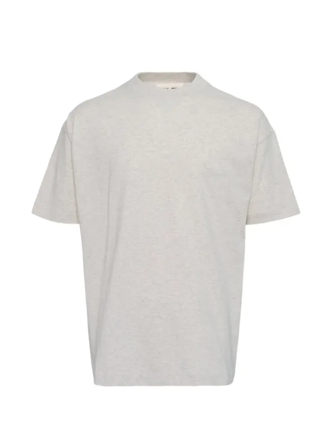 Fear of God ESSENTIALS FEAR OF GOD ESSENTIALS ロゴアップリケ Tシャツの商品画像