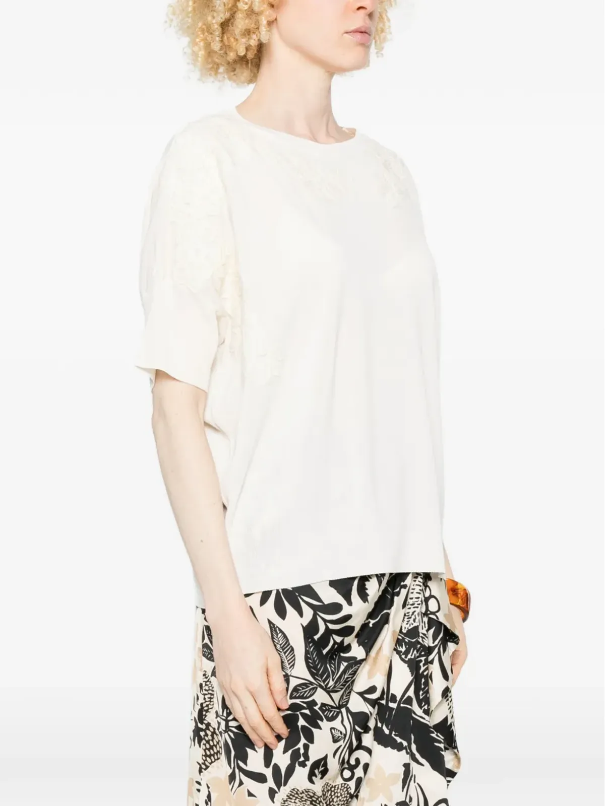 ERMANNO FIRENZE 花柄レースのTシャツ - 画像3
