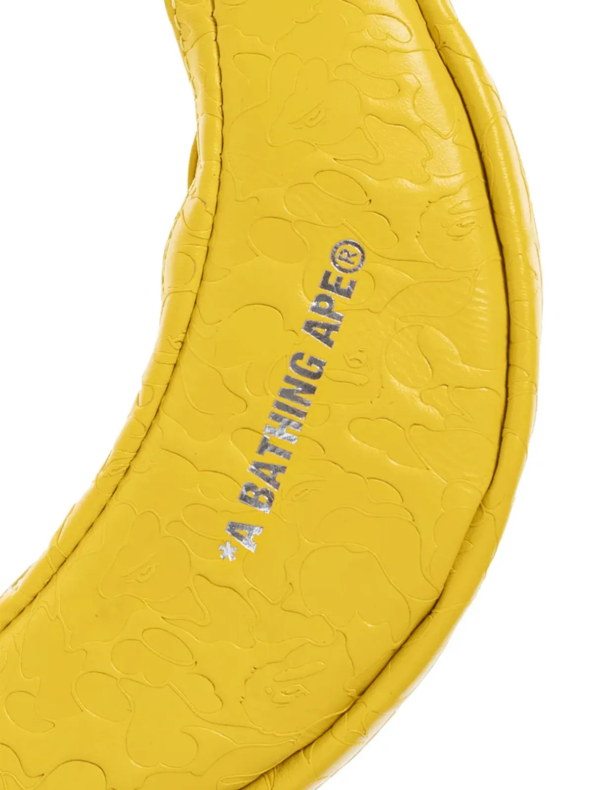 A BATHING APE® ソリッドカモ バナナ ベルトバッグ - 画像3