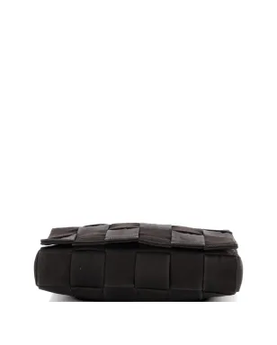Bottega Veneta ビンテージ カセットクロスボディバッグ マキシ インテリエッタ ウェブド キャンバス ラージショルダーバッグ ブラウン - サムネイル4