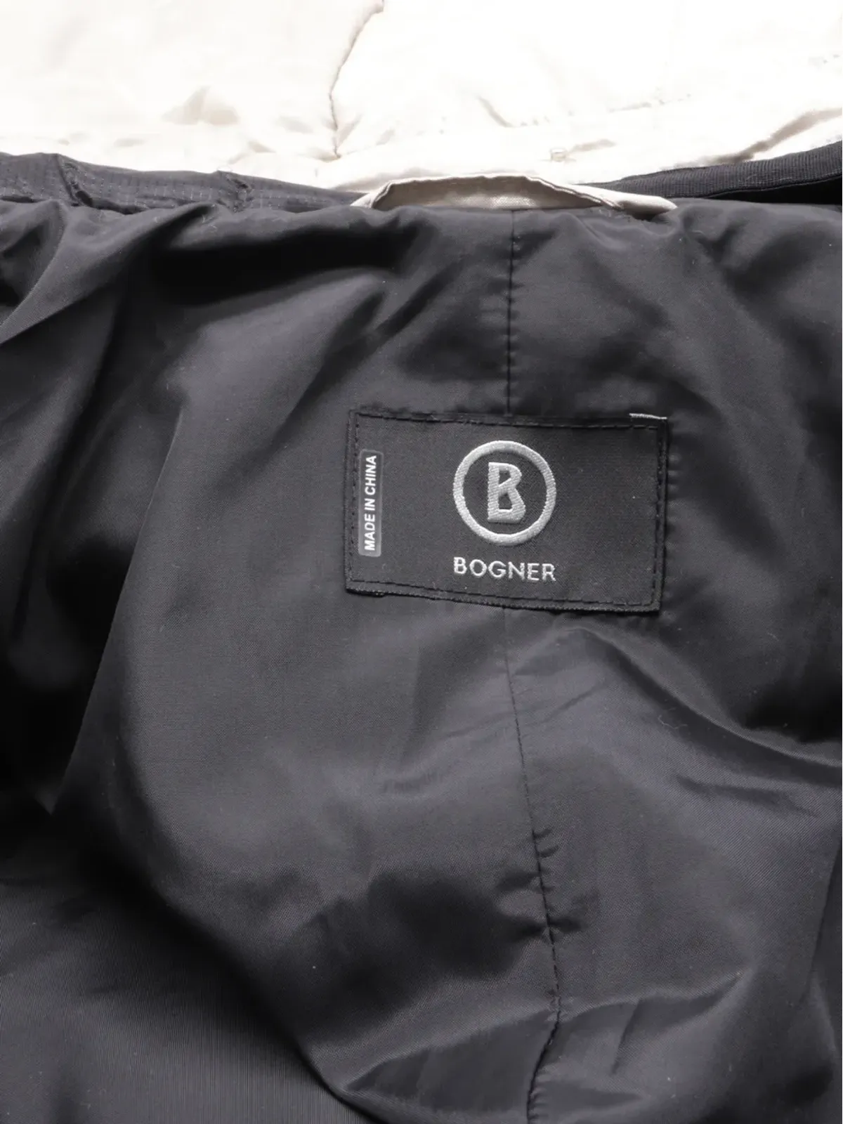 BOGNER フード付きジップアップ中綿コート - 画像5