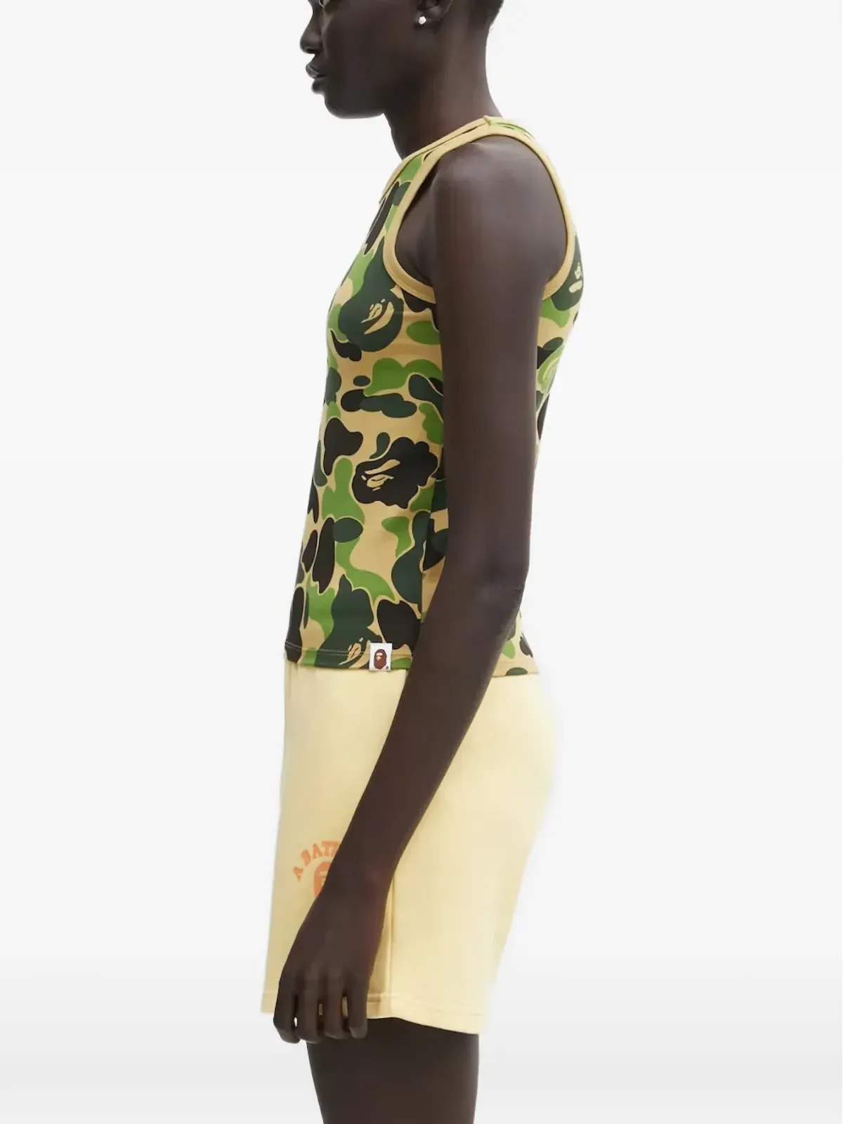 A BATHING APE® カモフラージュ柄ノースリーブトップス - 画像2