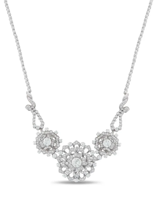 LB Exclusive LB Exclusive ダイヤモンド花モチーフ プラチナ ネックレスの商品画像