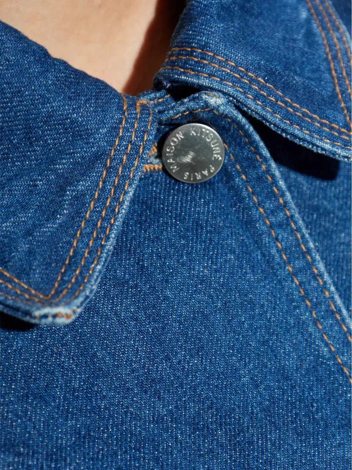 Maison Kitsuné ボタン付きデニムジャケット - 画像5