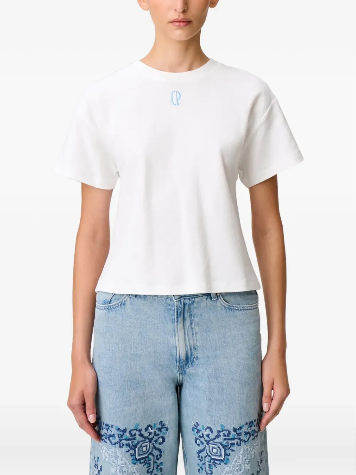 Claudie Pierlot 丸首刺繍入りTシャツ - 画像4