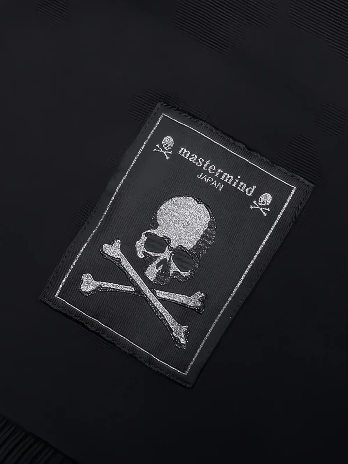 Mastermind Japan Vネック ナンバーグラフィック Tシャツ - ブラック - 画像5