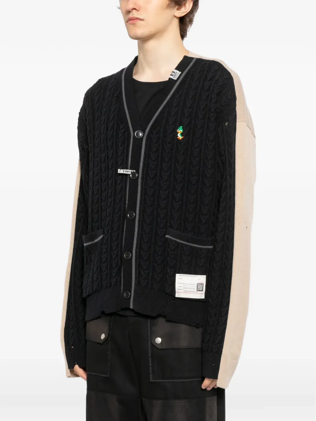 Maison MIHARA YASUHIRO ロゴ刺繍カーディガン（ブラック） - 画像3