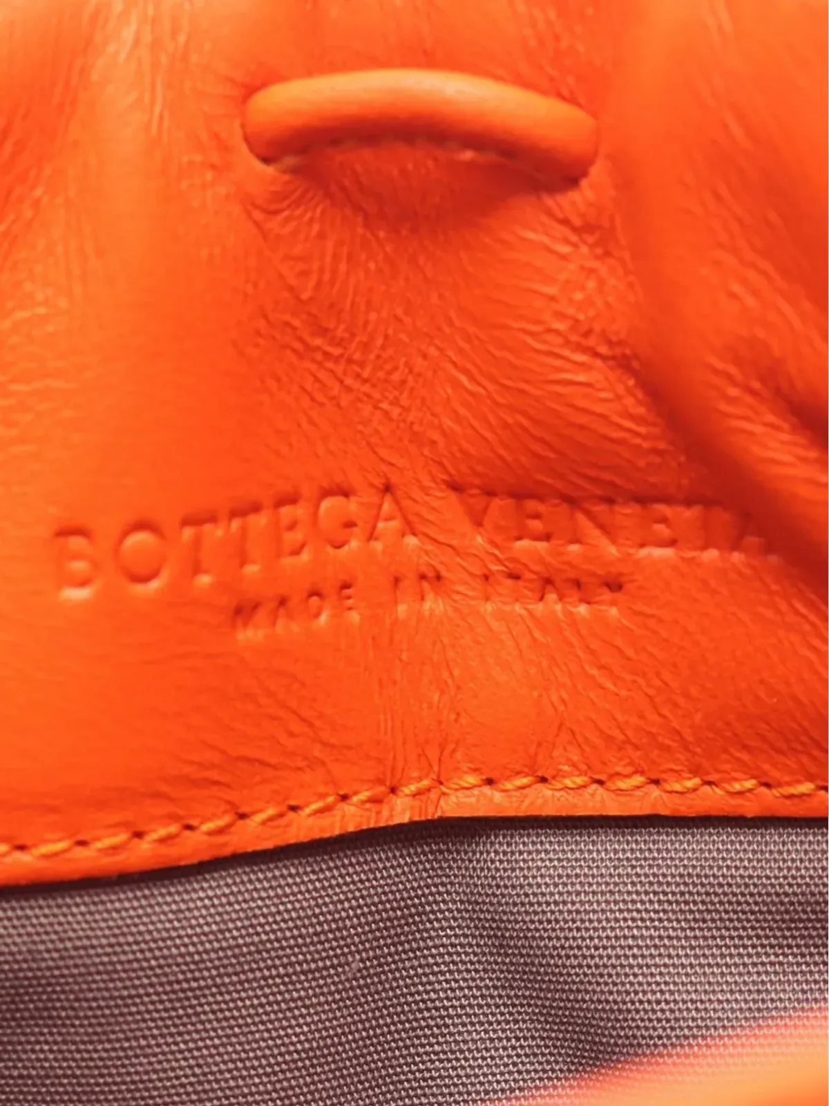 Bottega Veneta イントレチャート レザー ショルダーバッグ - 画像5