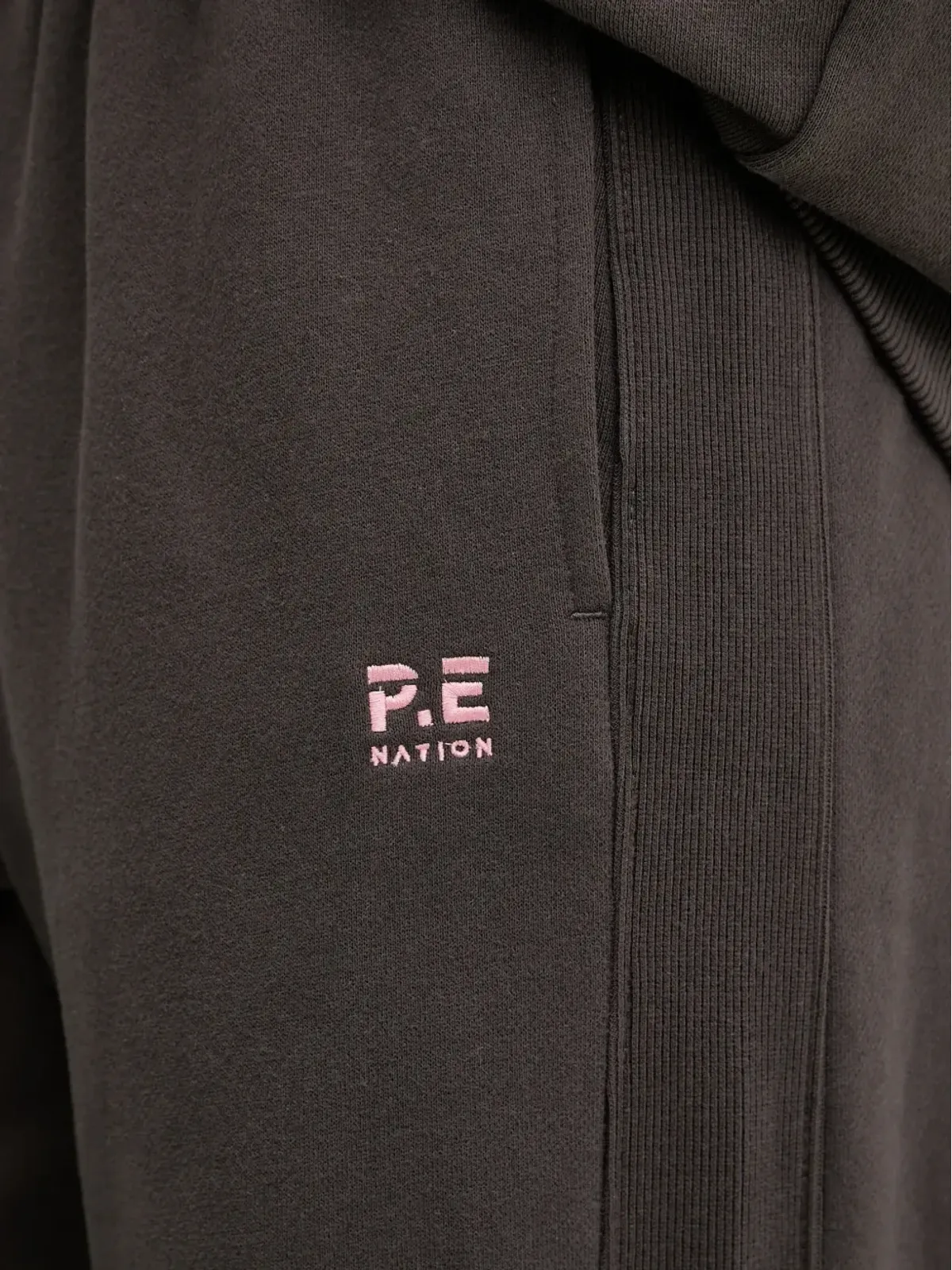 P.E Nation ロゴディテール トラックパンツ - 画像4